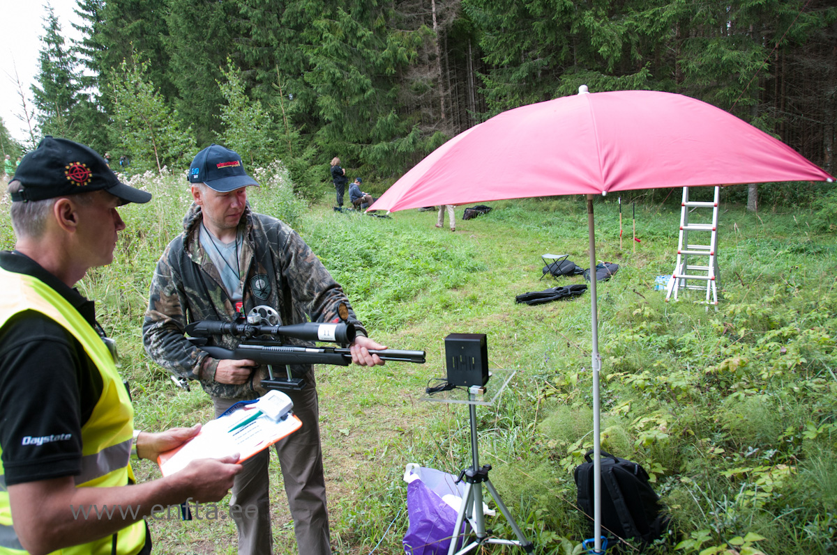Marchall measuring muzzle velocity on the course.
